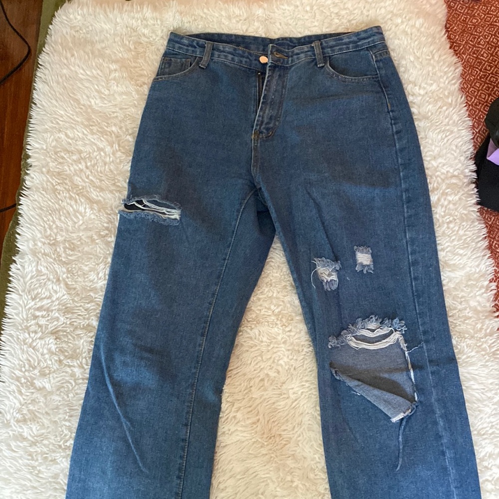 Ripped Baggy Jeans